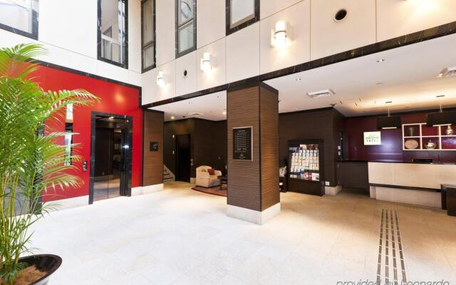 Отель Sotetsu Fresa Inn Tokyo-Akasaka вид на фасад