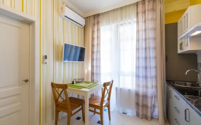 Vverkh Guest House