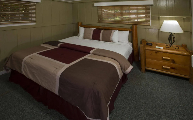 Carmel River Inn & Cottages