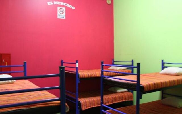 Отель Hostal Amigo Мексика, Мехико - 1 отзыв об отеле, цены и фото номеров - забронировать отель Hostal Amigo онлайн вид на фасад