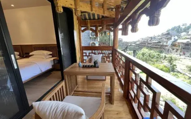 Wenxi Lanyue Homestay (Furong Town Waterfall Branch)