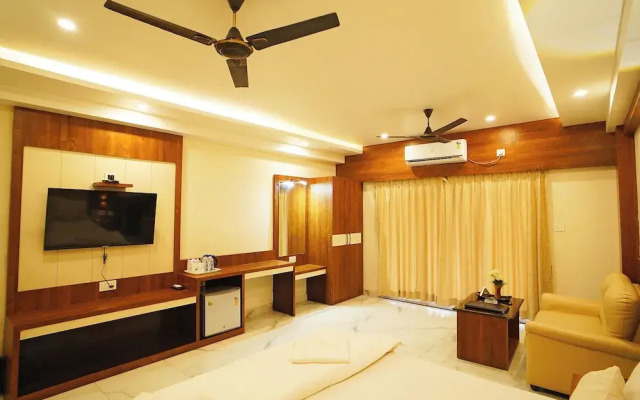 Royal Palace Beach Resort