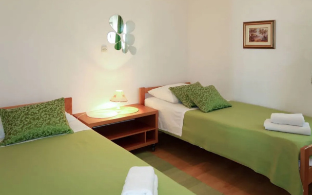 Apartment Culić Ammoudi 10179