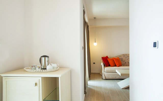 Core Hotel Polychrono
