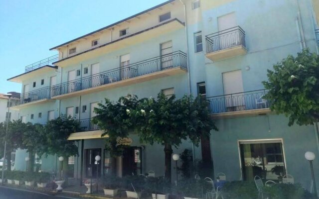 Hotel Marittimo вид на фасад
