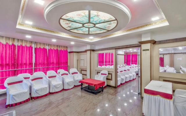 Hotel Shivaals Residency by OYO Rooms
