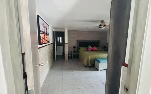 Meson del Capitan Apartments
