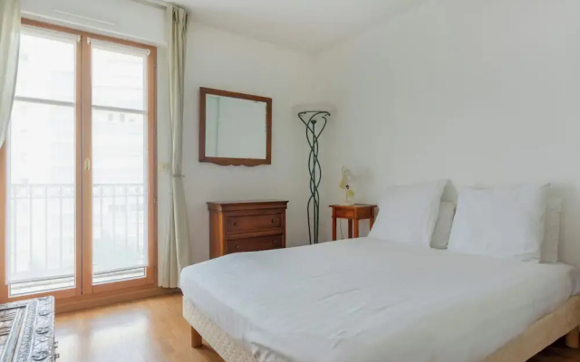 Beaudelaire Center Residence