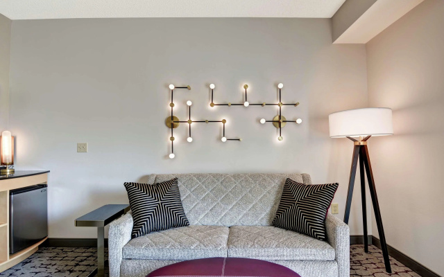 DoubleTree by Hilton Hotel Baton Rouge