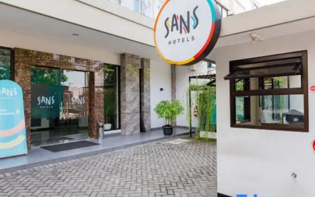 Sans Hotel Rajawali Surabaya by RedDoorz