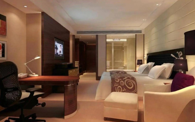 Noble International Hotel