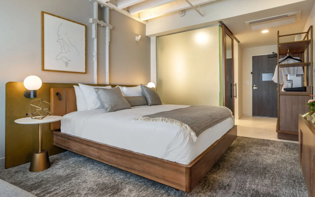ONE11 Hotel