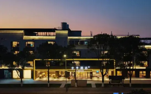 Ji Hotel (Shanghai Zhujing Town Zhufeng Highway Branch)