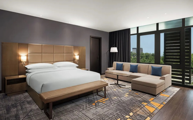 Four Points® by Sheraton Accra Airport Hotel