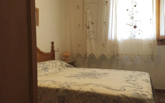 Ad4101 in Denia With 4 Bedrooms and 1 Bathrooms