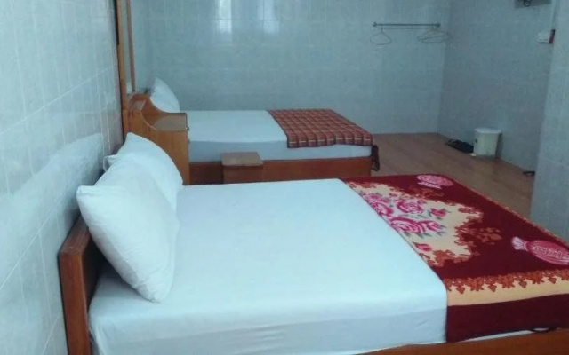 Penguin Hotel Kawthaung