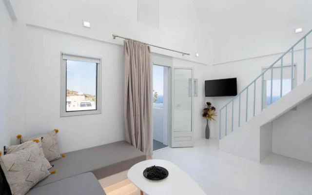 Cycladic Suites & Spa