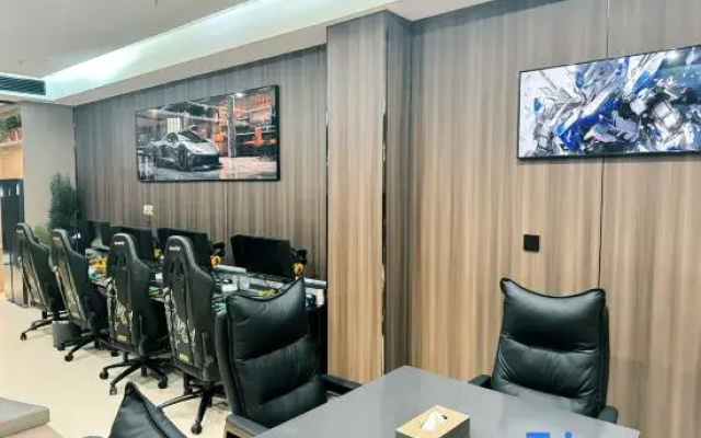 Panda E-Sports Hotel (First Street Xueshi Building)