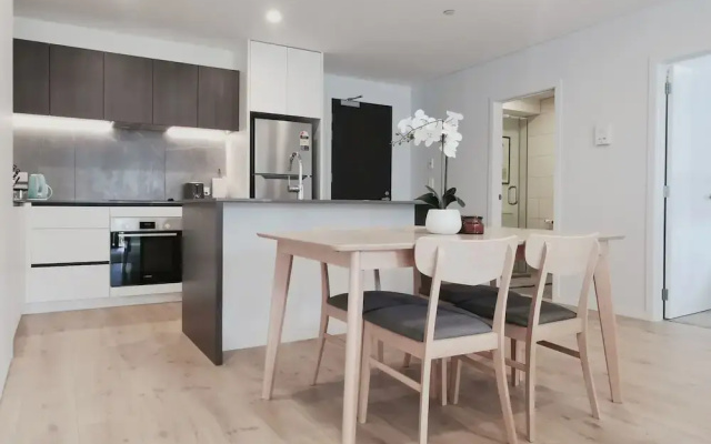 Brand New Lux 2 Bedroom Apartment