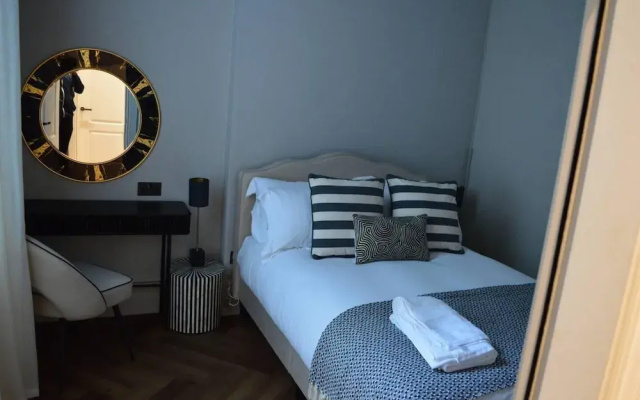 Stunning 2 Bedroom Apartment in London's Chelsea