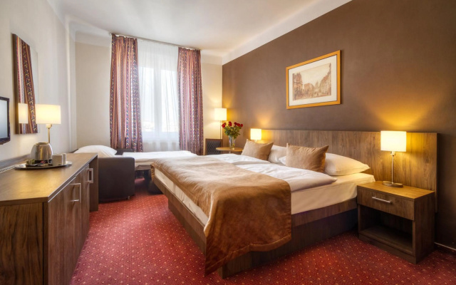 Hotel Harmony