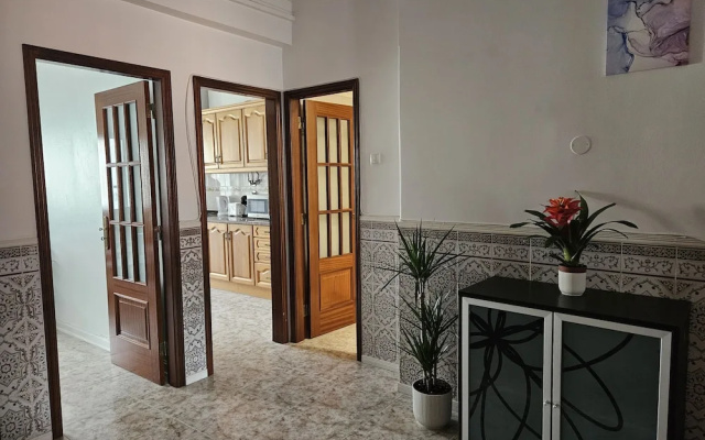 Light Spacious Almada Apartment