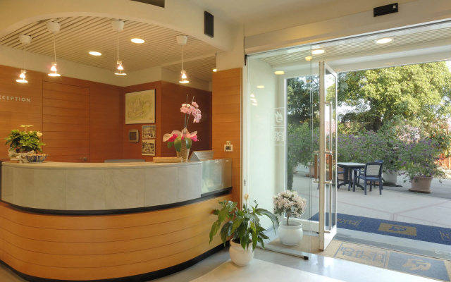 Hotel Le Roi