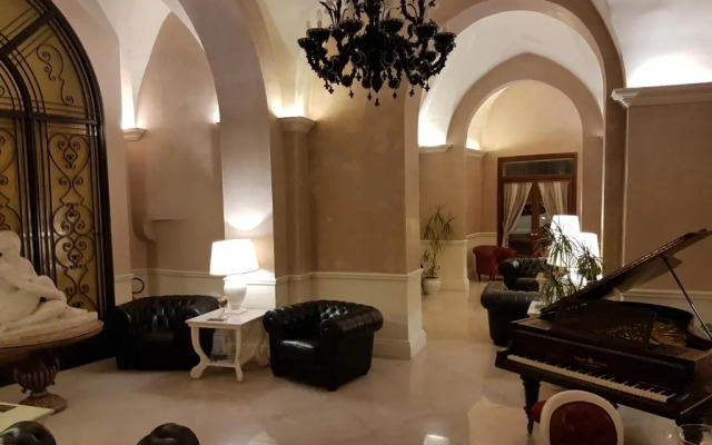 SANTA CHIARA Suite Hotel & Spa - Lecce