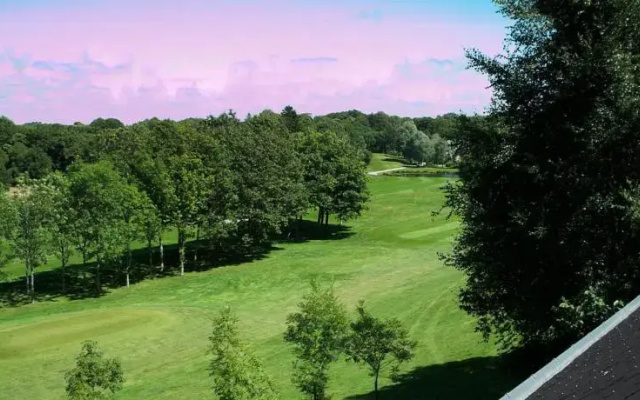 Piscine et golf