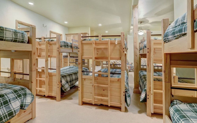 The Perfect Large Family 3 Bedroom Condo by RedAwning