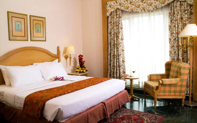 Savoy Suites Noida