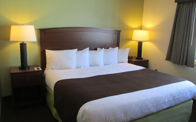 Cobblestone Hotel & Suites – Wisconsin Rapids