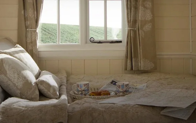 Nash End Farm Hideaway
