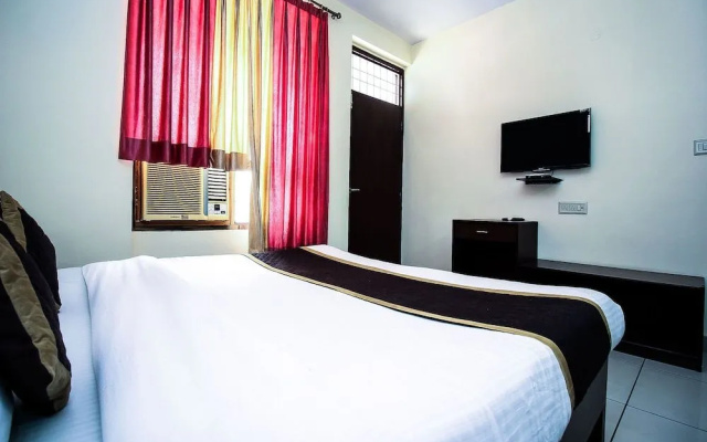 OYO 16382 Hotel Sinjara