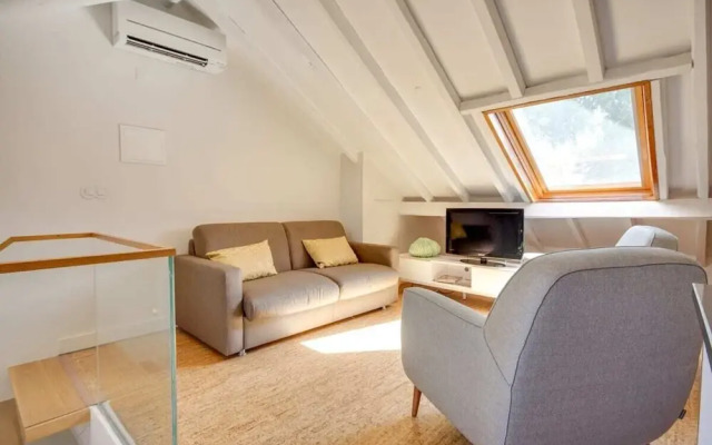 Casas da Silva - Charming & Light Apartment for 6