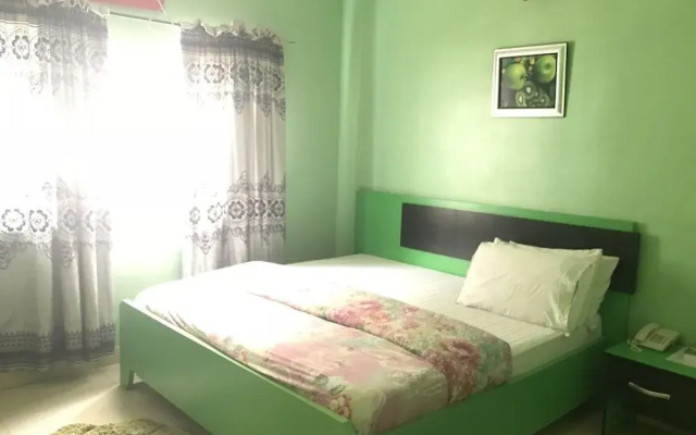 Meadway Luxury Hotels