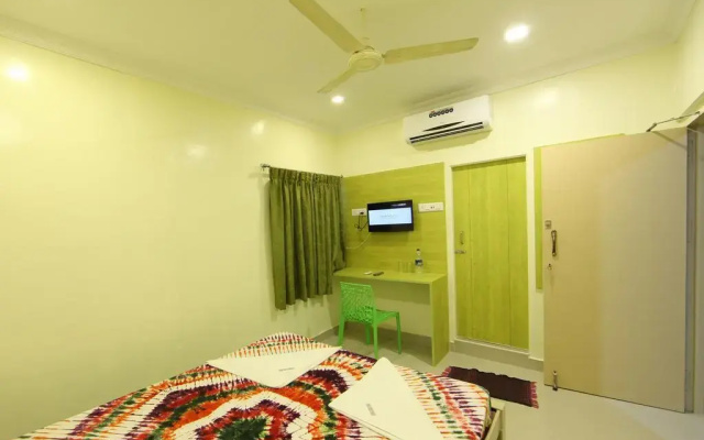 Oyo 17157 Pearl Guest House