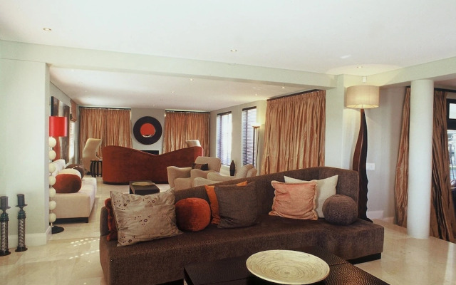 Atlantic Waves Guest House