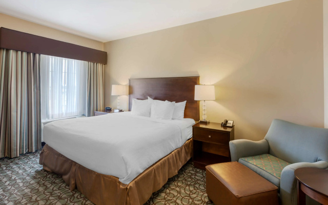 Best Western Plus Walkerton Hotel & Conference Centre
