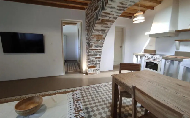 Traditional suites in Chora Kythnos #6