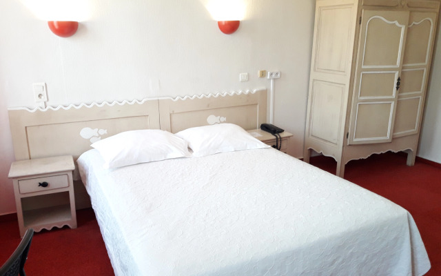 Au Nouvel Hotel