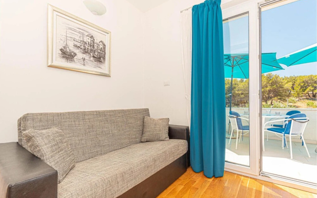 Stunning Apartment in Tribunj With Wifi and 1 Bedrooms