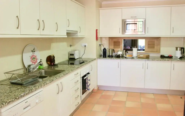 Luxury T2 in Vila Sol Village