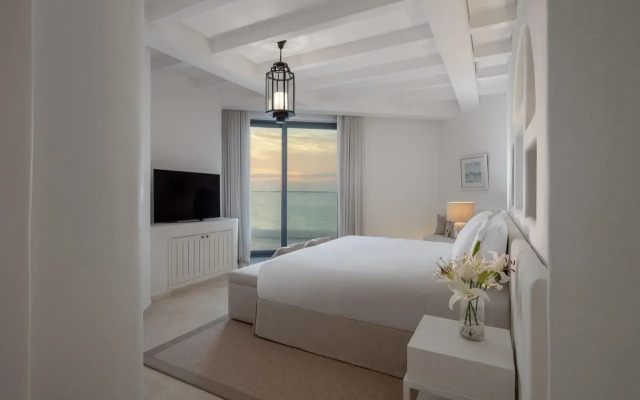 Anantara Retreat Santorini Abu Dhabi - Adults Only