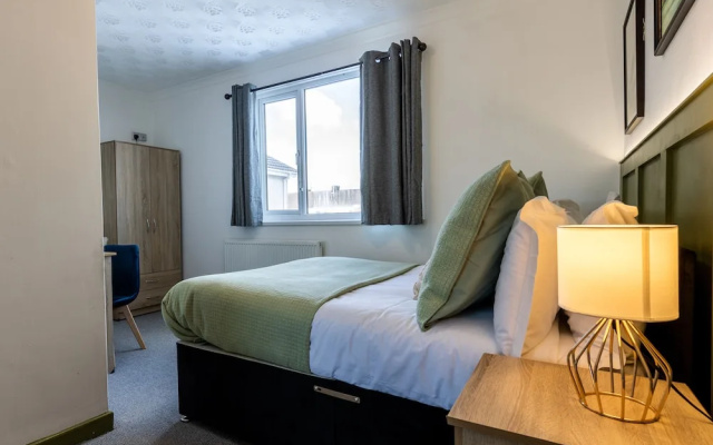 Angharad Hotel