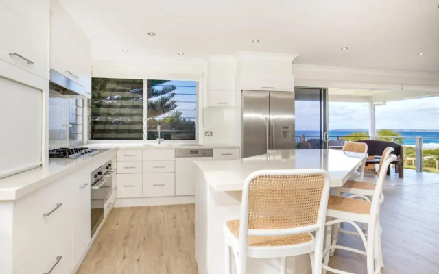 Watermans - Pet Friendly - 1 Min Walk to Beach
