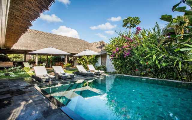 Villa Damai Manis
