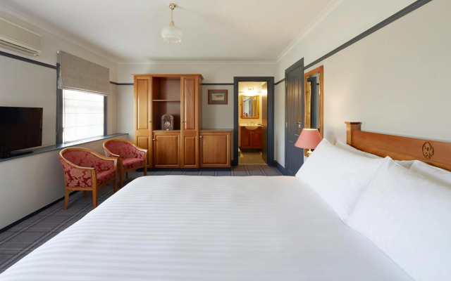 Brassey Hotel
