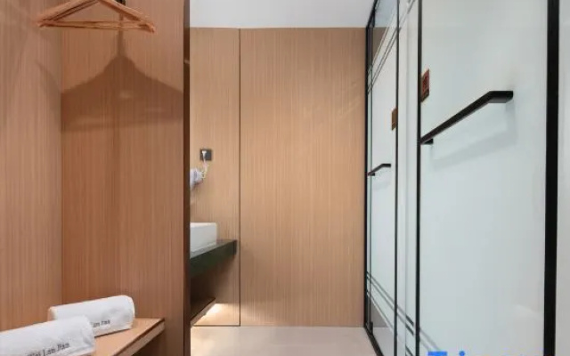Weilanjian Hotel (Haikou Meilan Airport)
