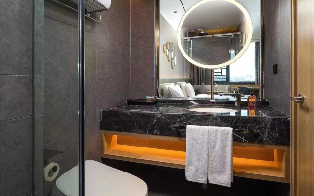 Orange Hotel